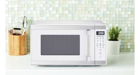 Westbend 1000 watt 1.1 cu ft Microwave, Stainless Steel - Appliances -  Englewood, Florida