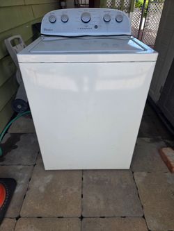 Whirlpool Washer in working condition no issues.