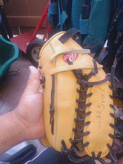 Baseball glove