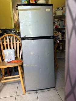 White Stand Up Freezer