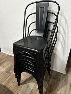 4 Metal Chairs. Black With Gold