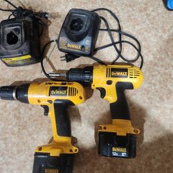 2 DEWALT CORDLESS DRILLS 12v. 