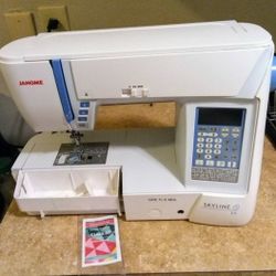 Janome Skyline S5