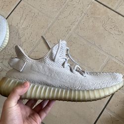 Yeezys 350 Sesame