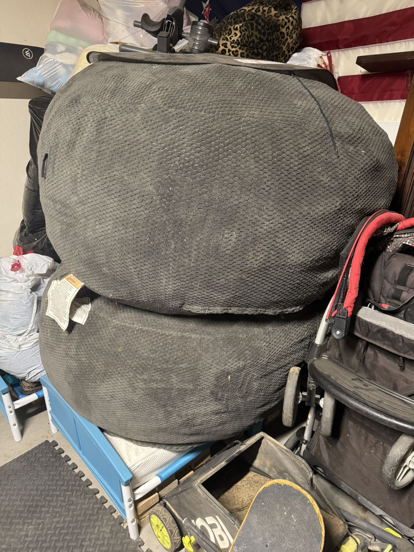 Loungeandco Giant beanbag chairs