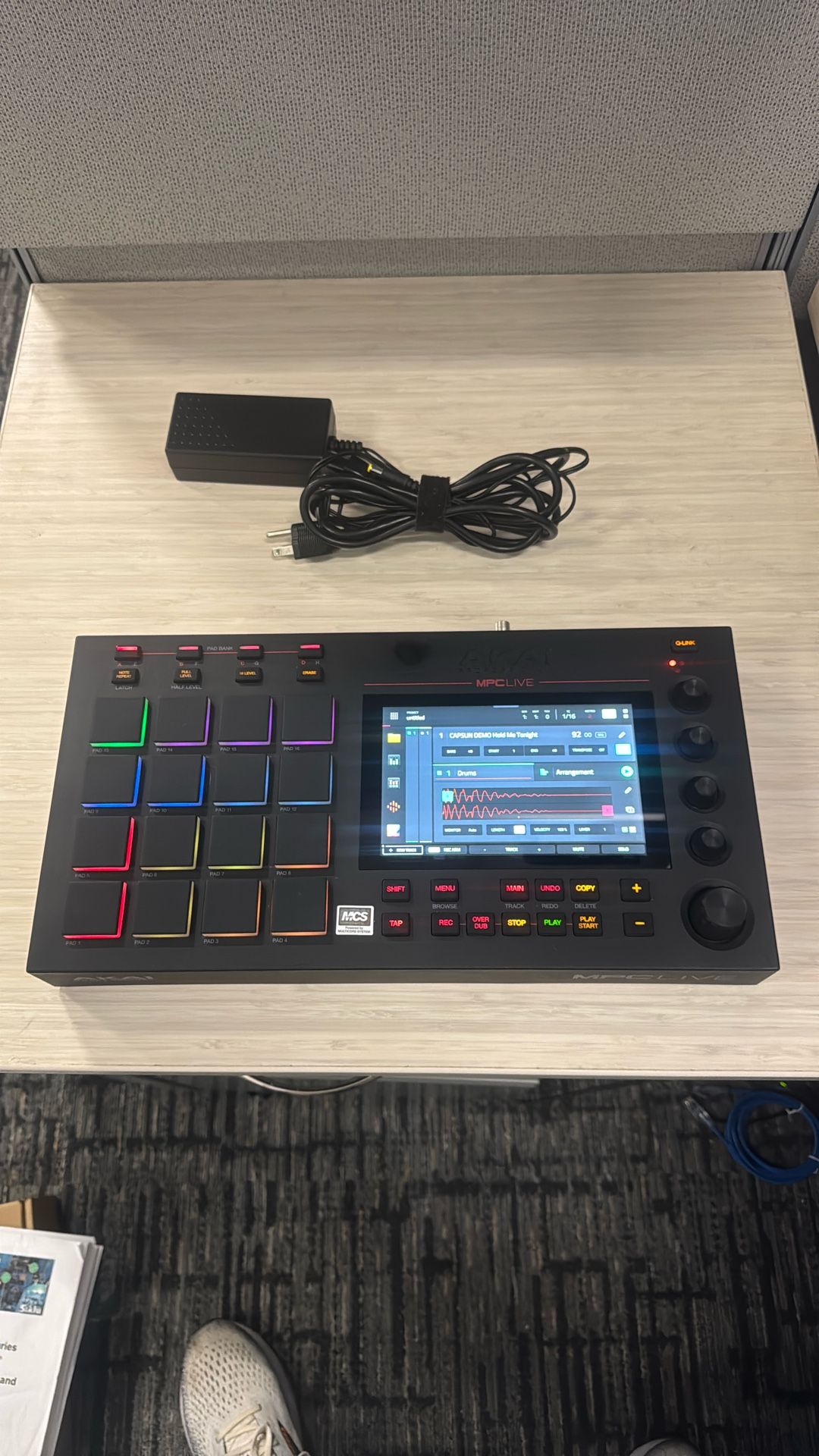 Akai MPC live