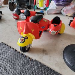 Mickey Mouse Scooter 