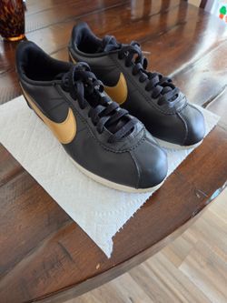 LIKE NEW leather Nike Cortez w/ gold swoop  womens 9.5