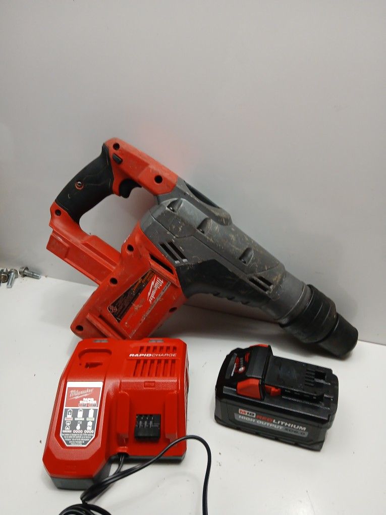 Milwaukee 2717-20 M18 FUEL 1-9/16" Rotary Hammer W/xc6.0 Battery +Rapid Charger