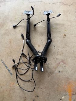 Adjustable Dual Monitor Desk Mount – Articulating Arms