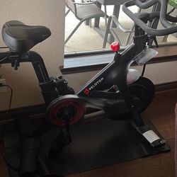 Peloton Bike