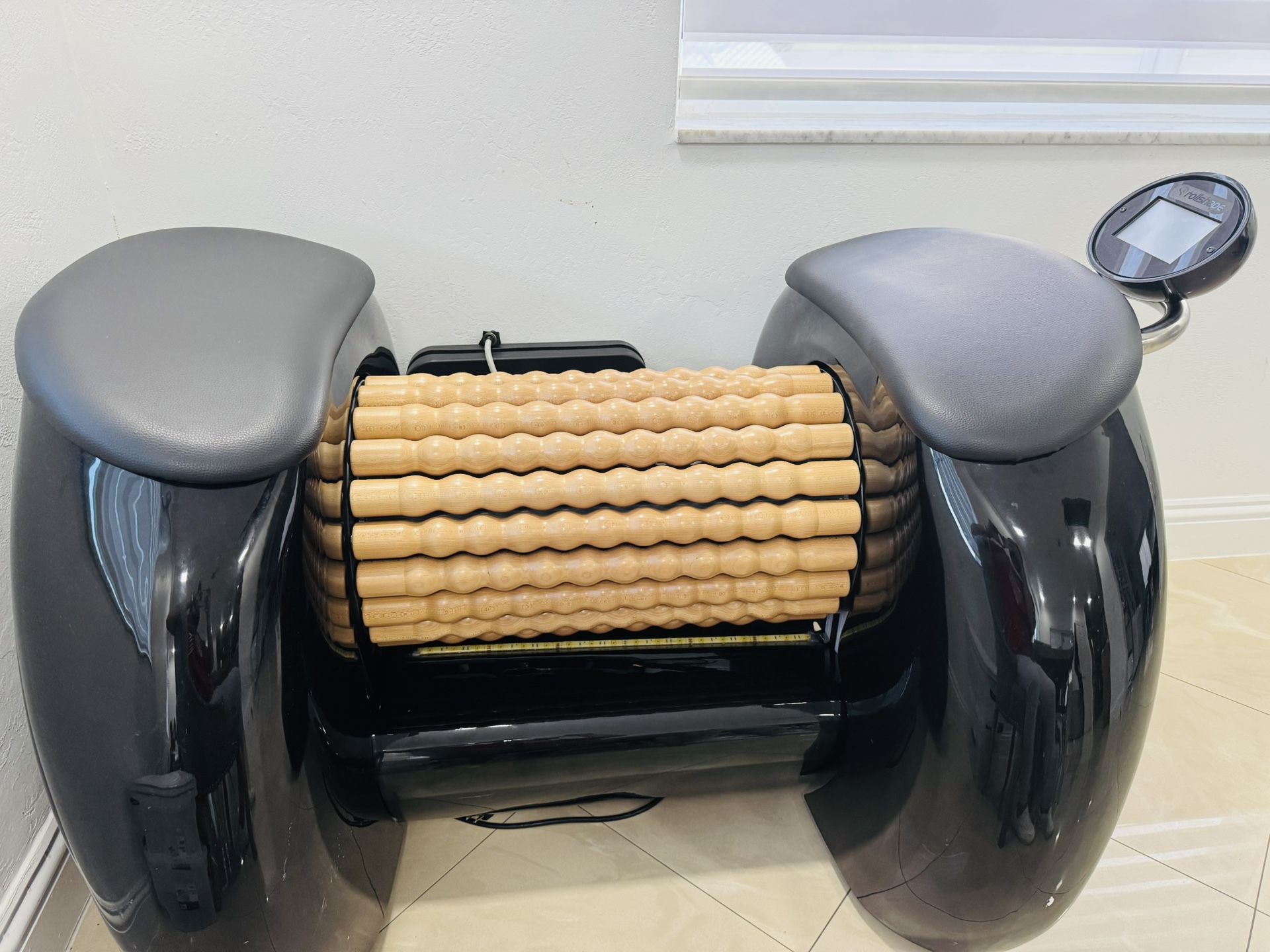 Body Roll Brand New For Spa