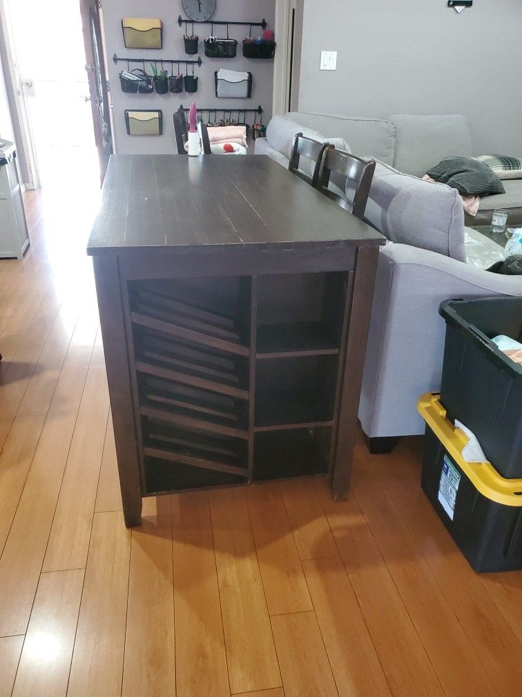 Wooden Table With Wine Rack