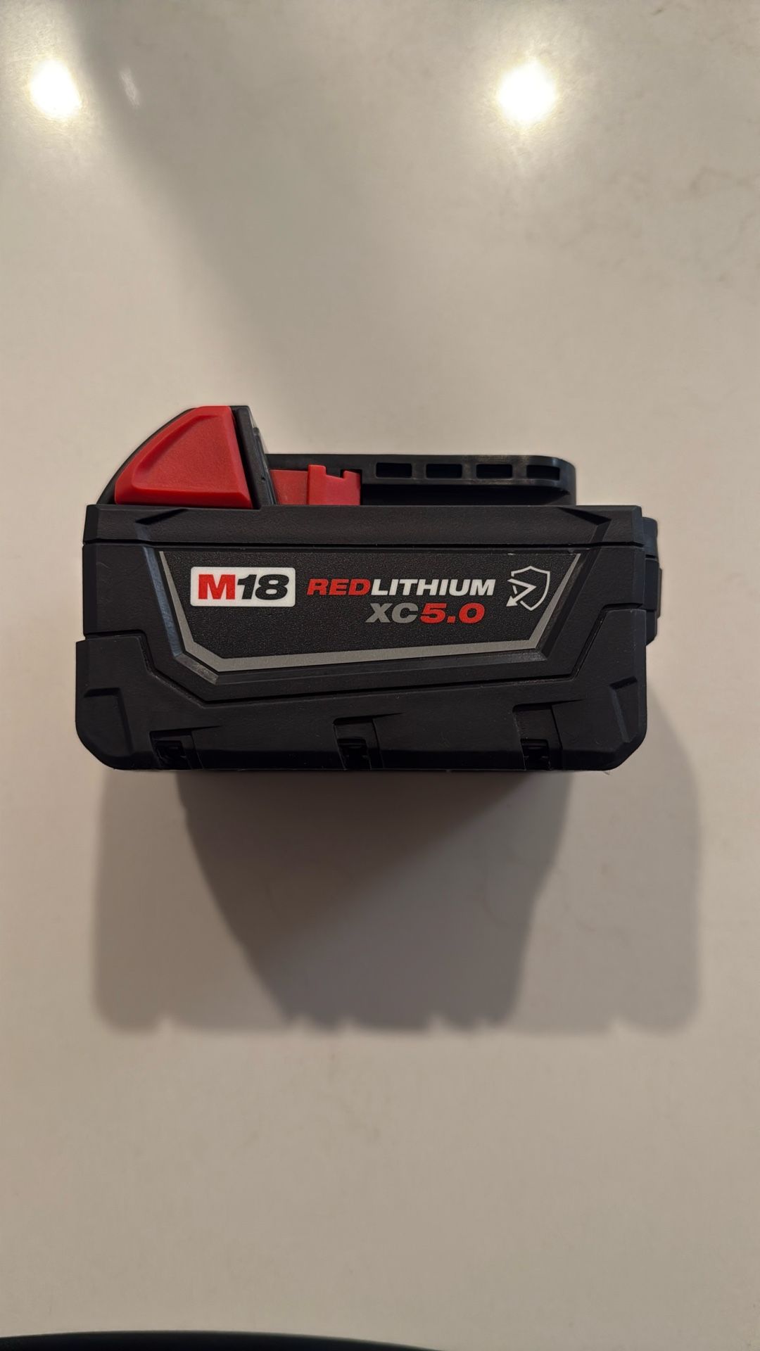 Milwaukee M18 XC 5.0 ( RESISTANT)