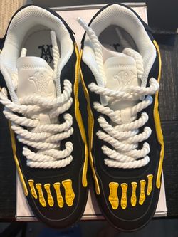 Watson Bones 11 men Black and yellow sneakers