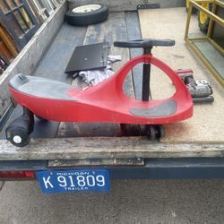 Plasmaacar Kids Scooter, rolls correctly, $5