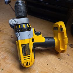 DeWalt XRP 18 volt drill - DC920