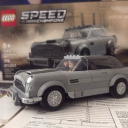 Lego Bond Car-Built 