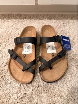 Women’s Black Birkenstocks Size 37 (6.5)