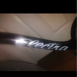 SINGLE SPEED ELECTRA CRUISER 