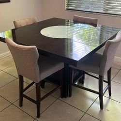 Kitchen Table With Bar 