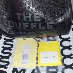 MARC JACOBS THE DUFFLE 