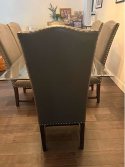6 Dining Room Chairs