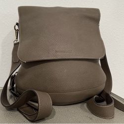 BRUNO MAGLI Italy Leather Pebble Grain Tote Backpack