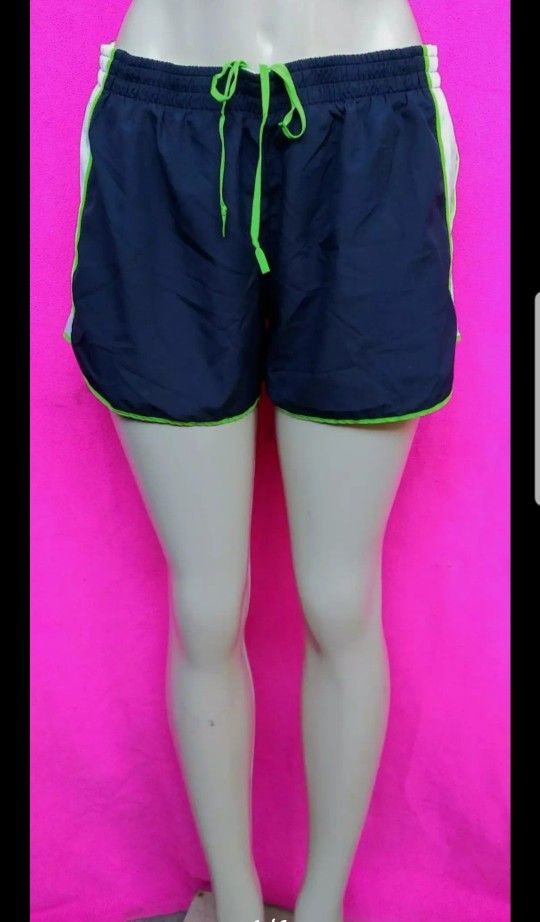 NIKE SPORT OR SWIMMING SHORTS SIZE LARGE