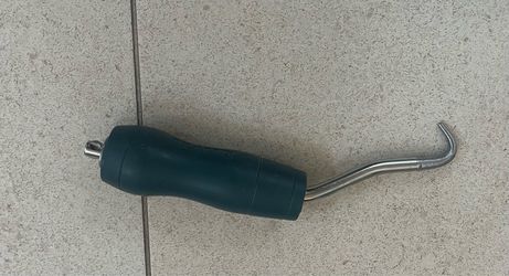 Anvil wire twister