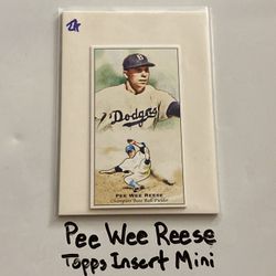 Pee Wee Reese Brooklyn Dodgers Hall of Fame Shortstop Topps Short Print Insert Mini Card. 
