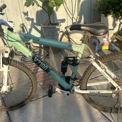 V2100 Genesis 6061 Lightweight Alloy tubing Bike