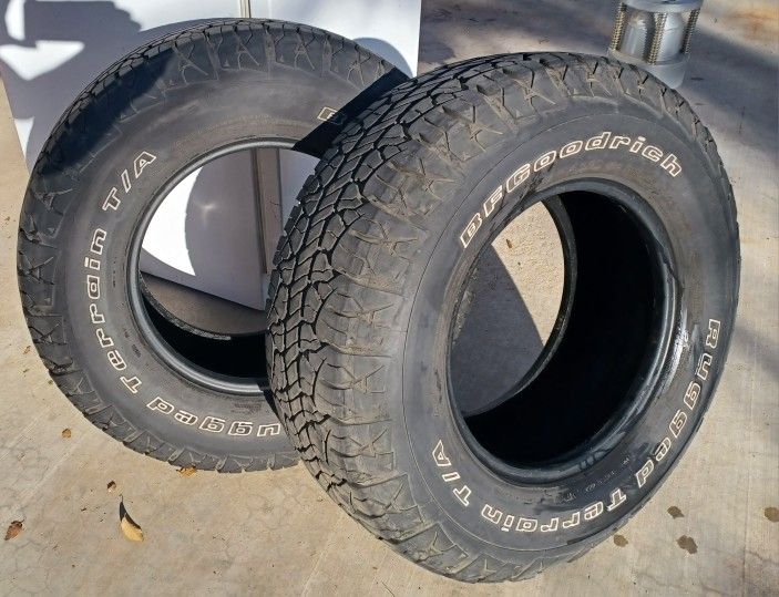 235 75 15 Tire Pair B F GOODRICH 