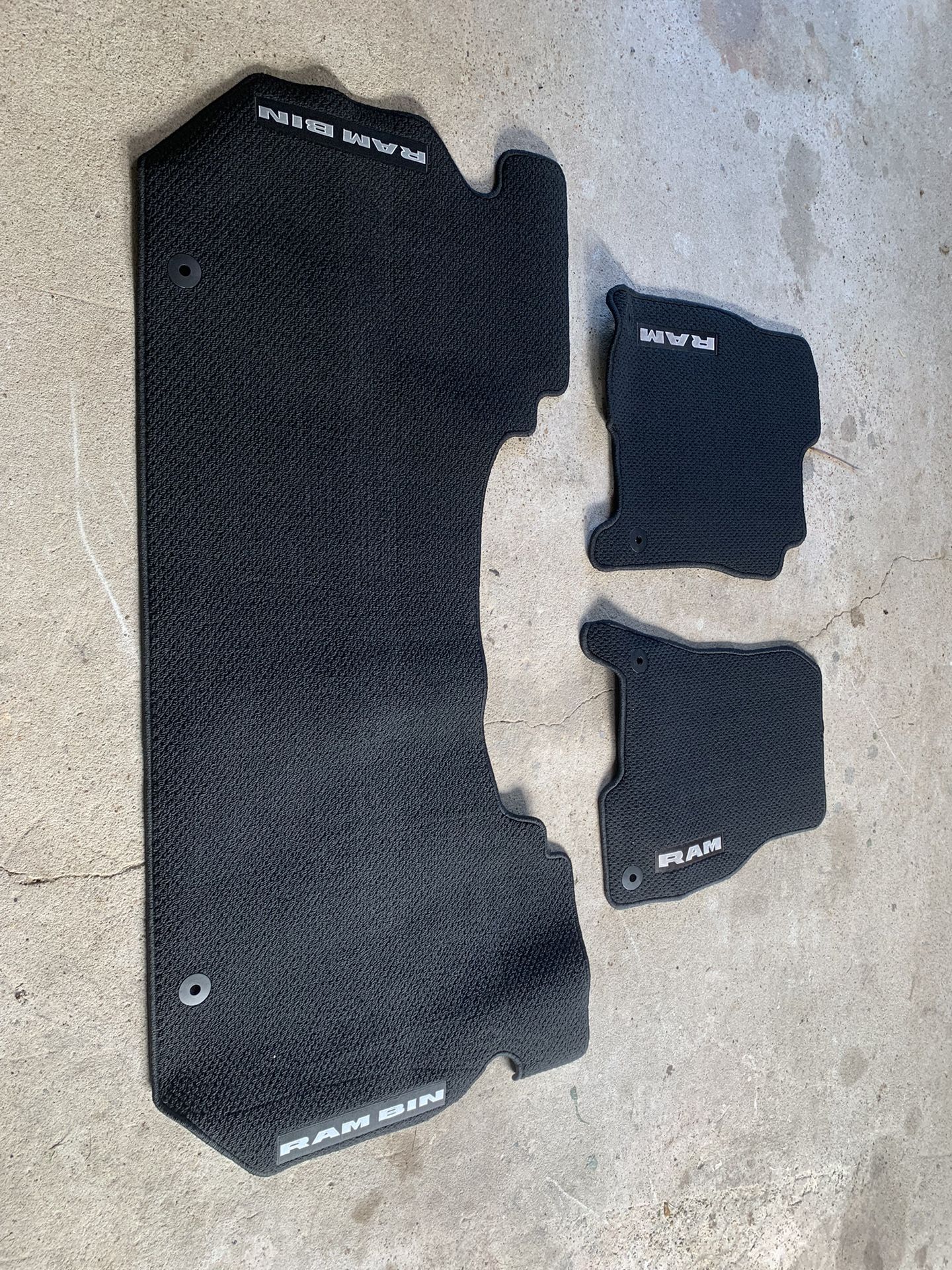 Ram 1500 And 2500 Crew Cab Floor Mats