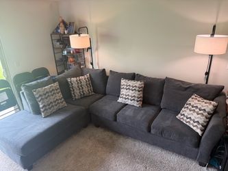 Two piece sectional w/w/o ottoman