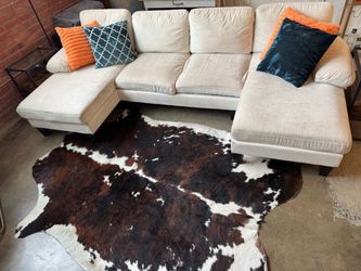 BEST OFFER . Off-White Sectioal Sofa With Double Chase
