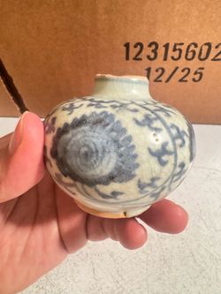 Early Ming Dynasty Chinese Blue & White Porcelain Zun – Jingdezhen Kiln