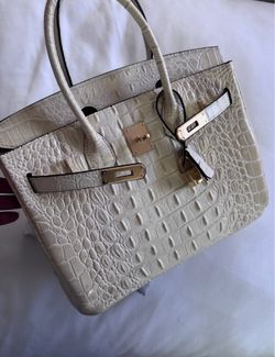 Women purse unbranded