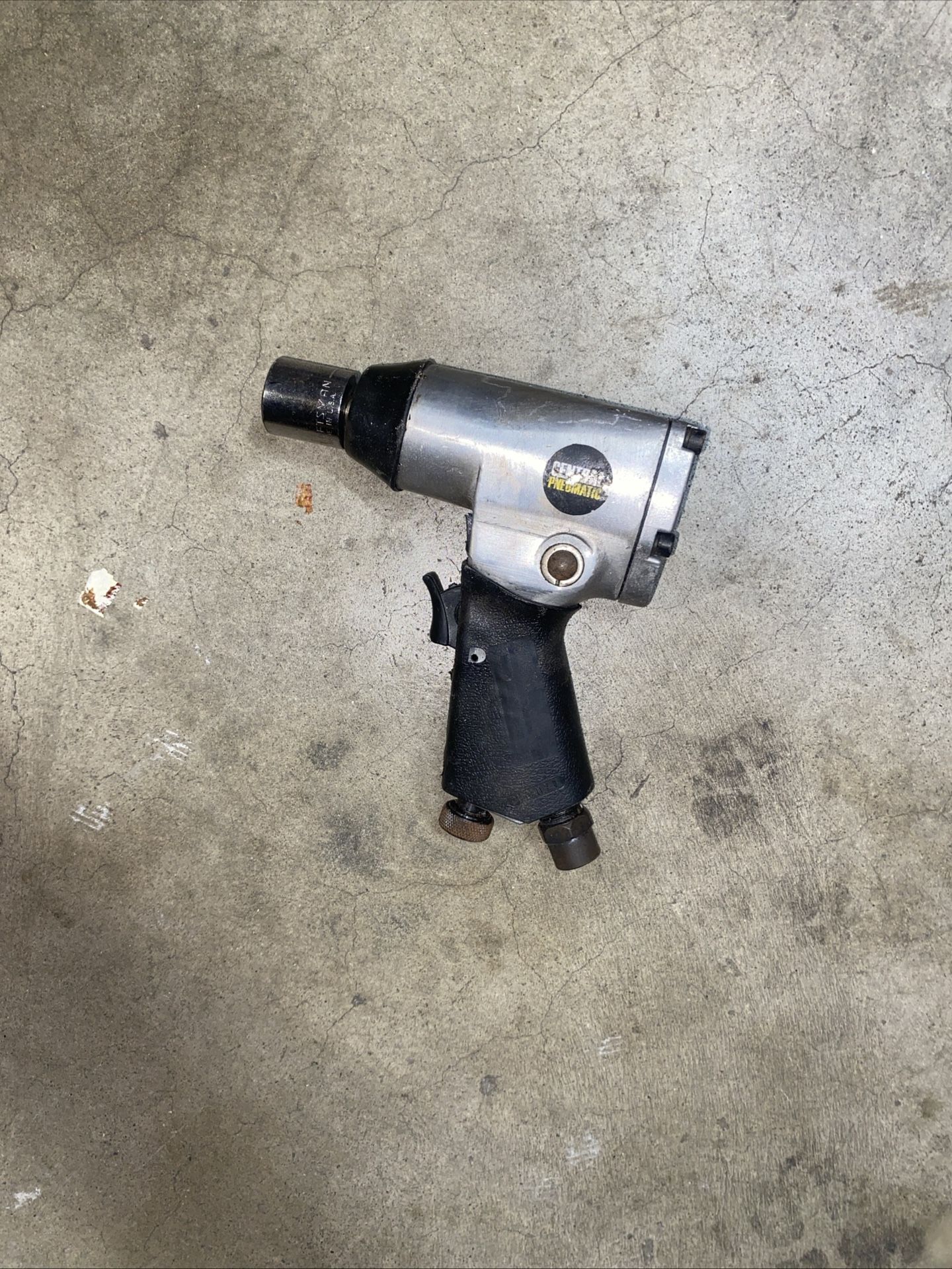 Lot Of 4 pneumatic tools