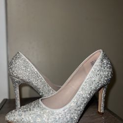 Niomi Style Heels