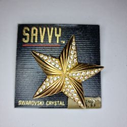 Vintage Swarovski Clear Crystal Pave Star Gold Tone Pin Brooch

