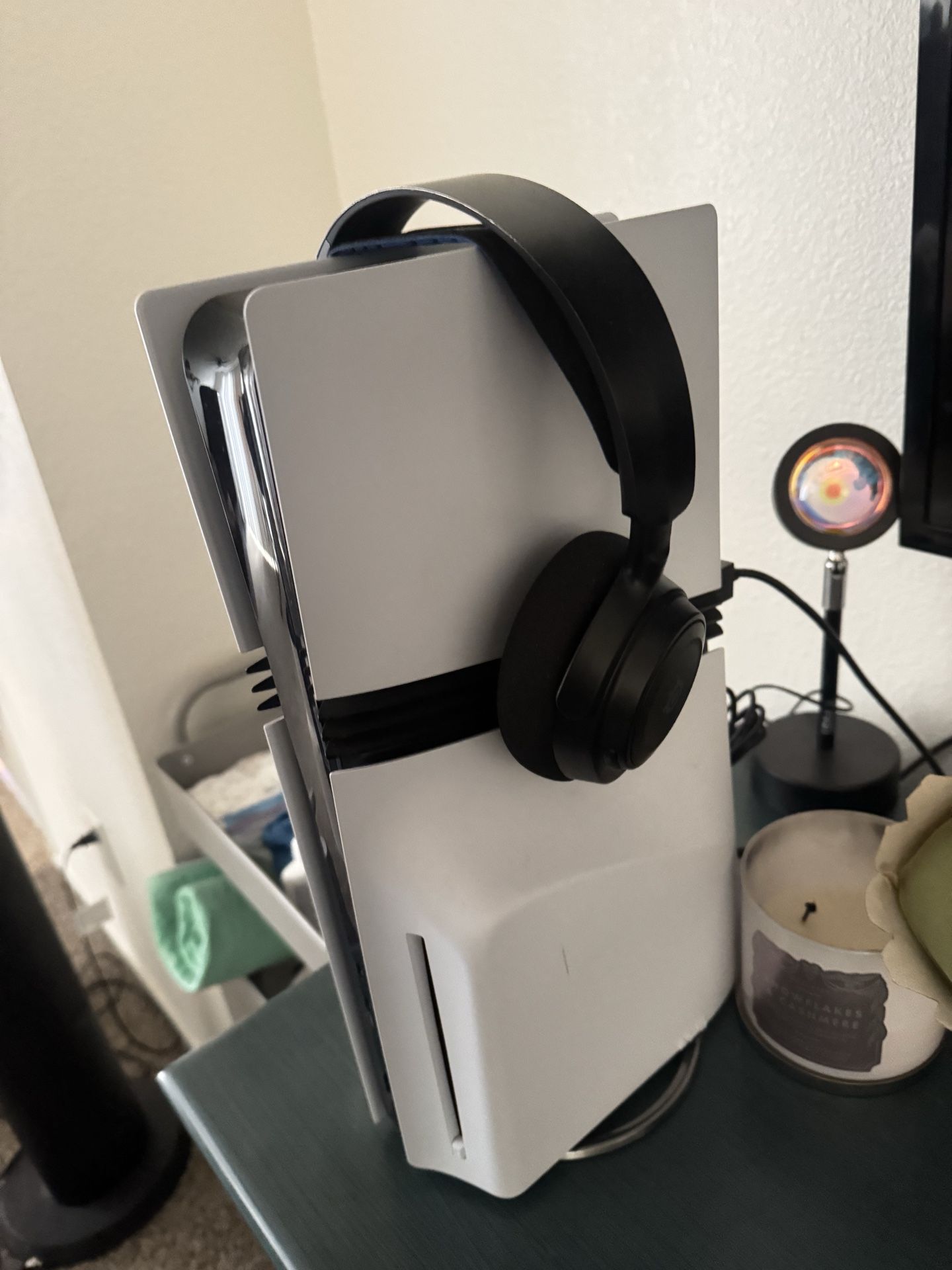 Ps5 Pro 2Tb, with 2Tb internal storage installed, with one controller and one pro controller