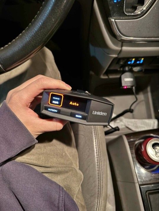Uniden R8w Extreme Long Range
Radar/Laser Detector