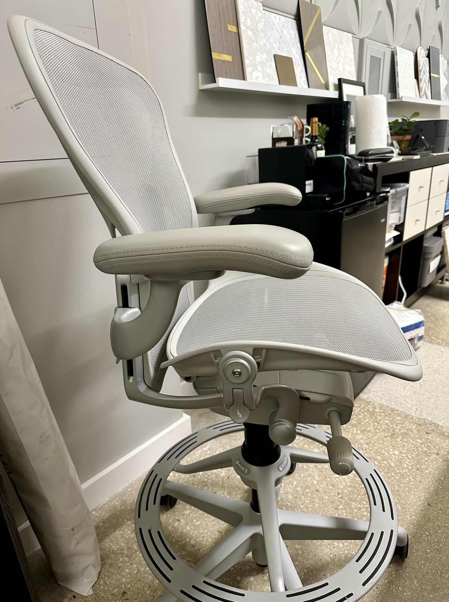 Herman Miller Aeron Chair