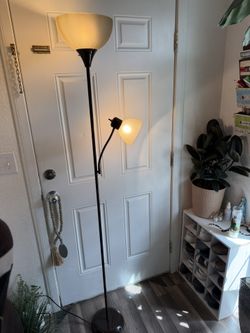 Floor Lamp 
