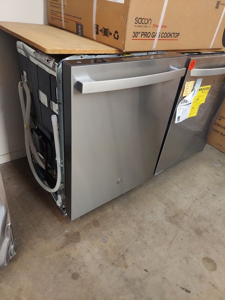 GE Top Control Dishwasher (Stainless Steel)
