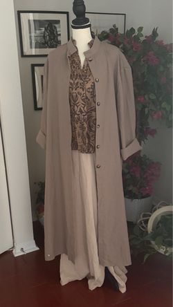 Women’s new three-piece pant top and duster coat