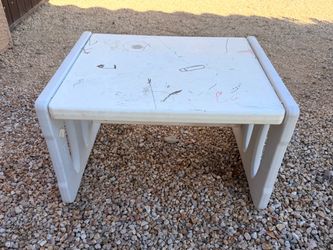 Benarita Kids Plastic Table / Bench