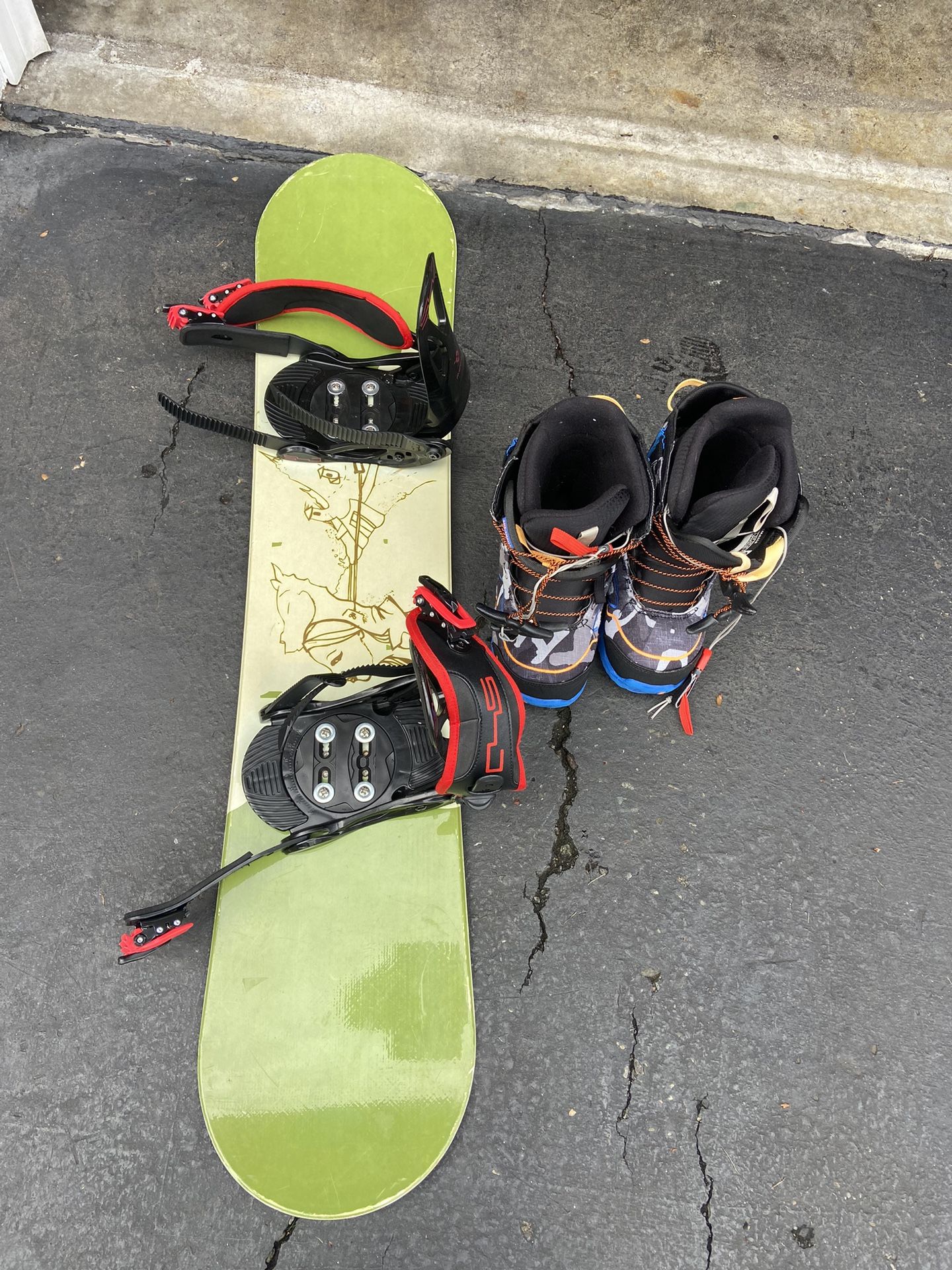 Kids Snowboard Package
