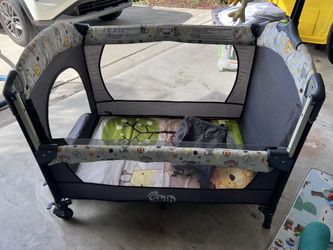 Pack And Plan 5 In1 Baby Bassinet, Bedside. Sleeper